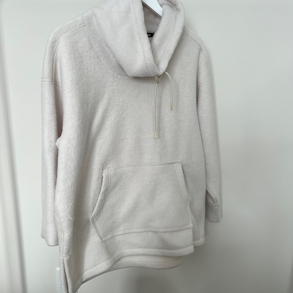 Nike oversized sweatshirt.